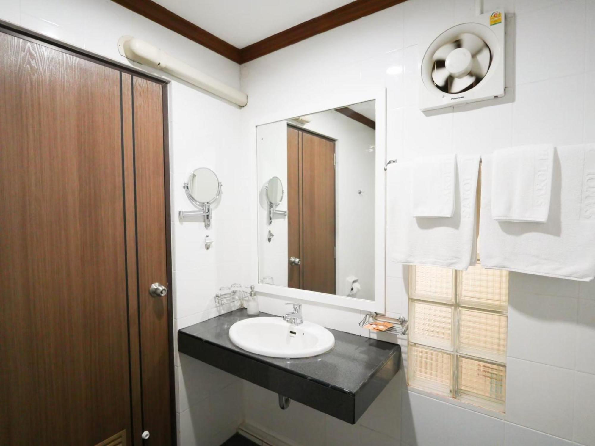 Sakol Hotel Hat Yai Ngoại thất bức ảnh