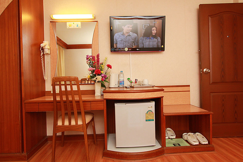 Sakol Hotel Hat Yai Ngoại thất bức ảnh